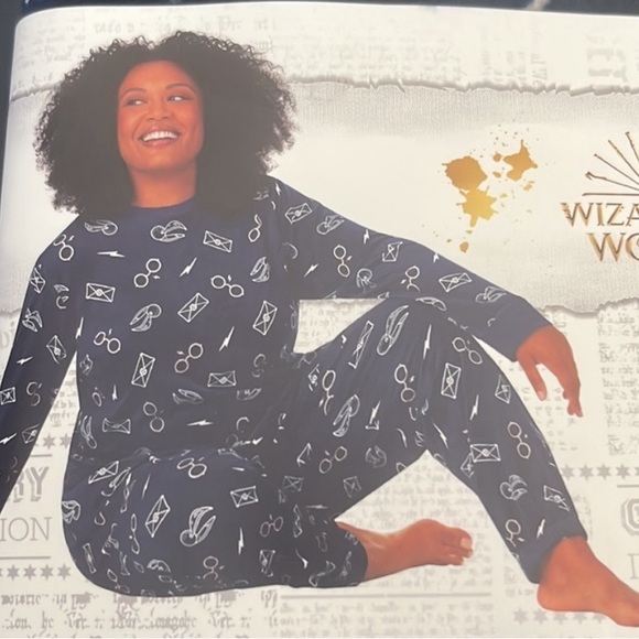 Harry Potter PJ top Wizarding World Women Medium Silky Stretch Fleece Pajama - Picture 1 of 4